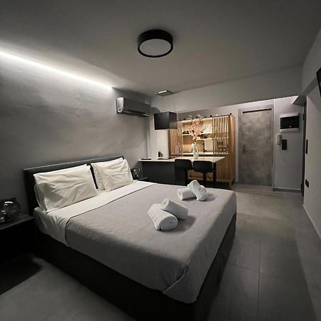 Loft Spa Greece - Enjoy Our Jacuzzi Kalamáta Buitenkant foto