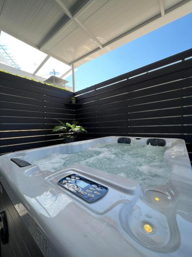 Loft Spa Greece - Enjoy Our Jacuzzi Kalamáta Buitenkant foto
